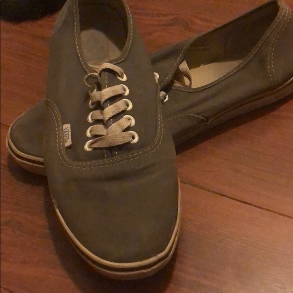 Grey low pro vans - Picture 2 of 8